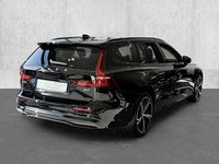 Neu Volvo V60 Plus 197 PS (144 kW) 2026 Onyx black / metallic Kombi