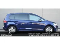 Gebraucht VW Touran Comfortline 150 PS (110 kW) 2024 Atlantik blue Van / Kleinbus