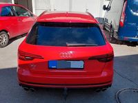 Gebraucht Audi S4 Ambiente 354 PS (260 kW) 2018 Rot Kombi