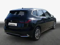 Gebraucht BMW 220 Active Tourer Luxury Line 156 PS (114 kW) 2023 Schwarz Van / Kleinbus