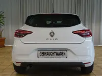 Gebraucht Renault Clio V Equilibre 67 PS (49 kW) 2023 Weiß Limousine