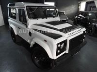 Gebraucht Land Rover Defender 122 PS (89 kW) 2014 Weiß Kombi