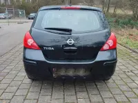 Gebraucht Nissan Tiida 110 PS (80 kW) 2011 Schwarz Kleinwagen