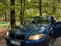 Gebraucht BMW 320 170 PS (125 kW) 2009 Blau Limousine