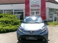 Neu Toyota Aygo X 72 PS (52 kW) 2025 Celestite grey met/sky black SUV