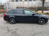 Gebraucht Skoda Octavia Ambition 140 PS (102 kW) 2015 Schwarz Kleinwagen