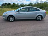 Gebraucht Ford Mondeo 142 PS (104 kW) 2009 Silber Limousine