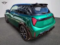 Używany Mini John Cooper Works 231 KM (169 kW) 2025 Zielony Hatchback