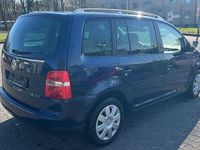 Gebraucht VW Touran Highline 150 PS (110 kW) 2004 Blau Van / Kleinbus
