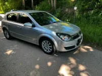 Używany Opel Astra 105 KM (77 kW) 2005 Szary Hatchback