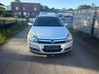 Gebraucht Opel Astra Selection 90 PS (66 kW) 2005 Silber Kombi