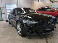 Gebraucht Volvo V60 R-Design 341 PS (250 kW) 2021 Black stone Kombi