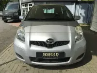 Gebraucht Daihatsu Charade 99 PS (72 kW) 2012 Silber Kleinwagen