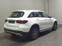 Gebraucht Mercedes GLC300de 306 PS (225 kW) 2022 Polarweiss SUV