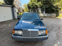 Gebraucht Mercedes E230 132 PS (97 kW) 1988 Blau Limousine