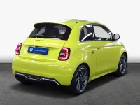 Gebraucht Abarth 500e 113 kW (154 PS) 2024 Grün Kleinwagen