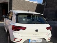 Gebraucht VW T-Roc 110 PS (80 kW) 2024 Weiß SUV
