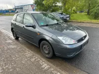 Gebraucht Ford Focus Trend 101 PS (74 kW) 2004 Limousine