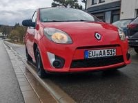 Gebraucht Renault Twingo Dynamique 75 PS (55 kW) 2011 Rot Kleinwagen