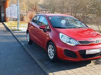 Gebraucht Kia Rio Edition 7 86 PS (63 kW) 2014 Rot Limousine