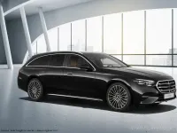 Gebraucht Mercedes E450 367 PS (269 kW) 2024 Obsidianschwarz metallic Kombi
