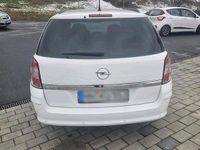 Gebraucht Opel Astra 110 PS (80 kW) 2010 Weiß Limousine