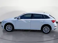 Gebraucht Skoda Scala Ambition 116 PS (85 kW) 2019 Moonweiß perleffekt Kleinwagen