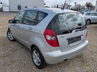 Gebraucht Mercedes A180 116 PS (85 kW) 2011 Silber Kleinwagen