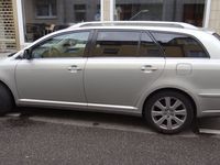 Gebraucht Toyota Avensis Executive 147 PS (108 kW) 2009 Grau metallic Kombi