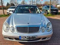 Gebraucht Mercedes E240 Classic 177 PS (130 kW) 2002 Silber Limousine