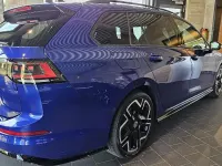 Neu VW Golf VIII R-line 150 PS (110 kW) 2026 Lapiz blue metallic Kombi