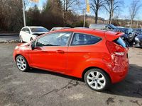 Gebraucht Ford Fiesta Champions Edition 82 PS (60 kW) 2012 Rot Kleinwagen