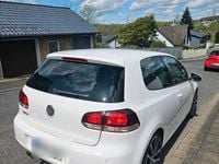 Gebraucht VW Golf VI Highline 140 PS (102 kW) 2010 Weiß Kleinwagen