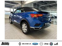 Gebraucht VW T-Roc Cabriolet Active 150 PS (110 kW) 2021 Ravenna blue metallic Cabrio
