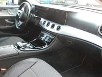 Gebraucht Mercedes E300 194 PS (142 kW) 2019 Grau Kombi