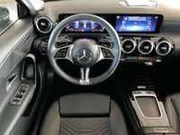 Gebraucht Mercedes A180 Progressive 136 PS (100 kW) 2024 Mountaingrau Kleinwagen