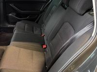 Gebraucht VW Passat Highline 150 PS (110 kW) 2018 Grau Kombi