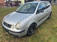 Gebraucht VW Polo 64 PS (47 kW) 2002 Silber Kleinwagen