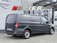 Gebraucht Mercedes Vito 163 PS (119 kW) 2022 Granitgruen Van