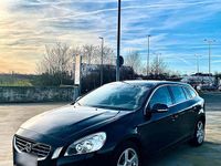 Gebraucht Volvo V60 163 PS (119 kW) 2011 Schwarz Kombi
