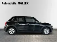 Gebraucht Mini Cooper Essential 136 PS (100 kW) 2022 Midnight black ii Kleinwagen