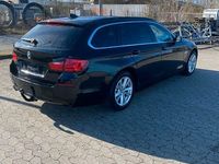 Gebraucht BMW 520 184 PS (135 kW) 2012 Schwarz Kombi