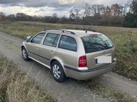 Gebraucht Skoda Octavia Ambiente 102 PS (75 kW) 2004 Gold Kombi
