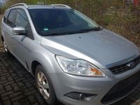 Używany Ford Focus Viva 109 KM (80 kW) 2010 Srebrny Kombi
