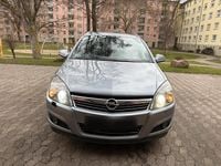 Gebraucht Opel Astra 179 PS (131 kW) 2010 Grau Kombi