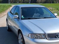 Używany Audi A4 Performance 101 KM (74 kW) 1999 Srebrny Sedan/Limuzyna