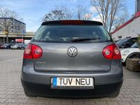 Second-hand VW Golf V 75 CP (55 kW) 2005 Gri Hatchback