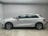 Gebraucht Audi A3 S-Line 116 PS (85 kW) 2024 Gletscherweiß (metallic) Limousine
