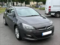 Gebraucht Opel Astra 140 PS (102 kW) 2013 Grau Kombi