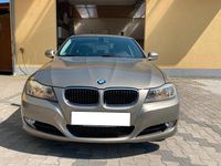 Gebraucht BMW 318 143 PS (105 kW) 2010 Gold Limousine